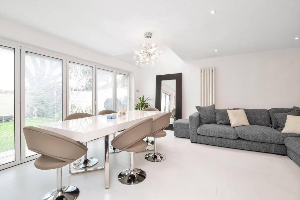 Holiday home In Southsea With Hot Tub, Close To The Sea